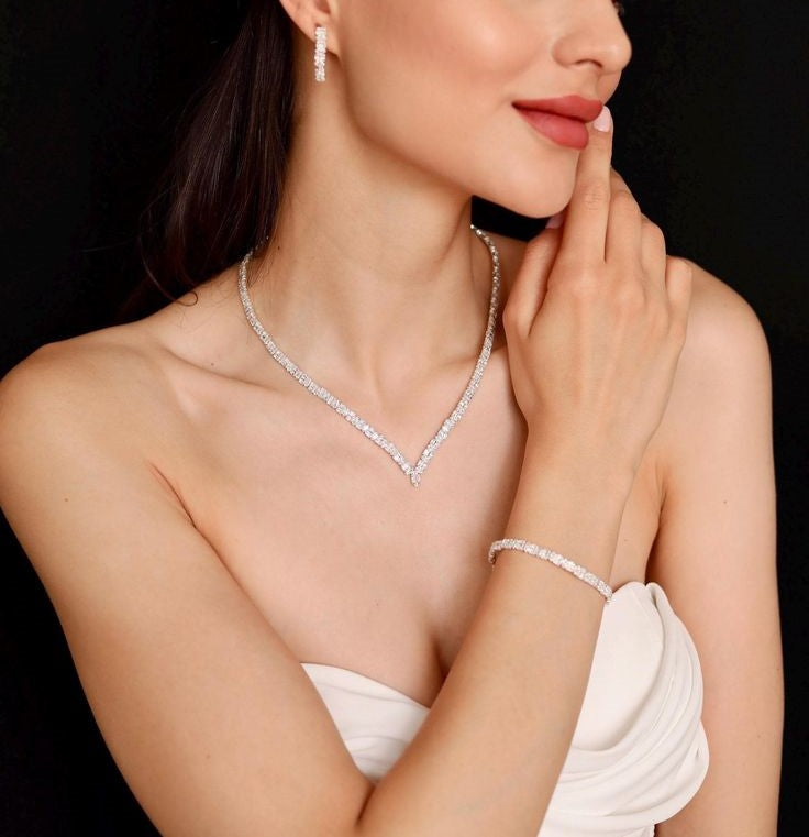 Sparkle & Shine: Tips To Styling Your Wedding Gown