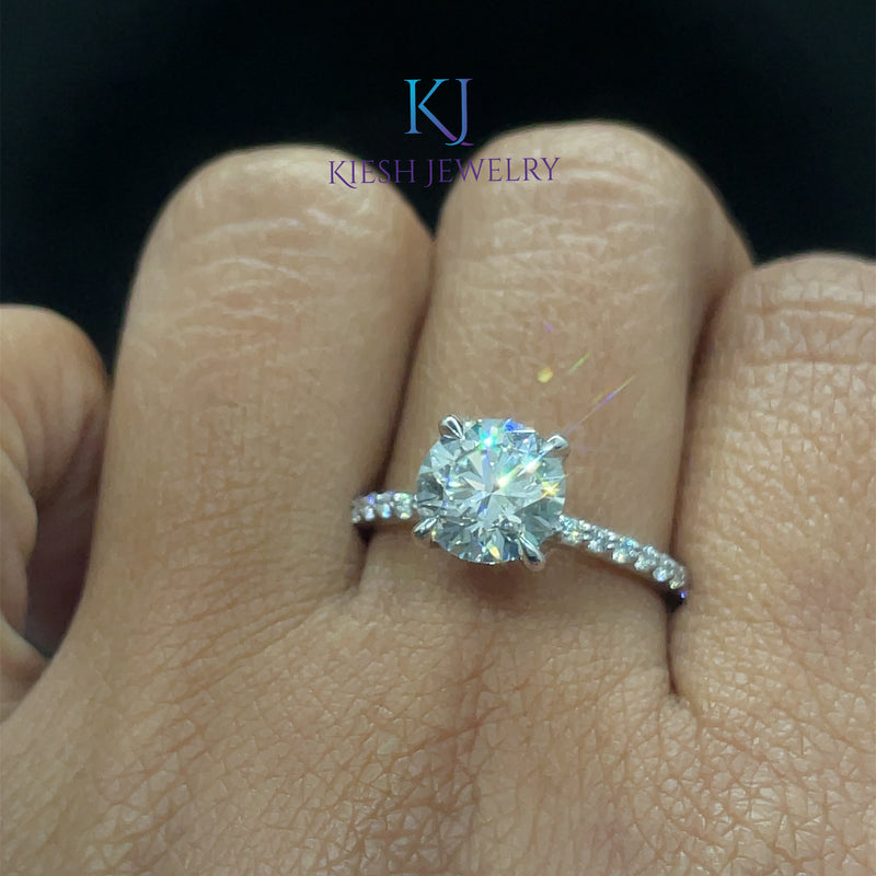 Round Lab Grown Diamond Engagement Ring