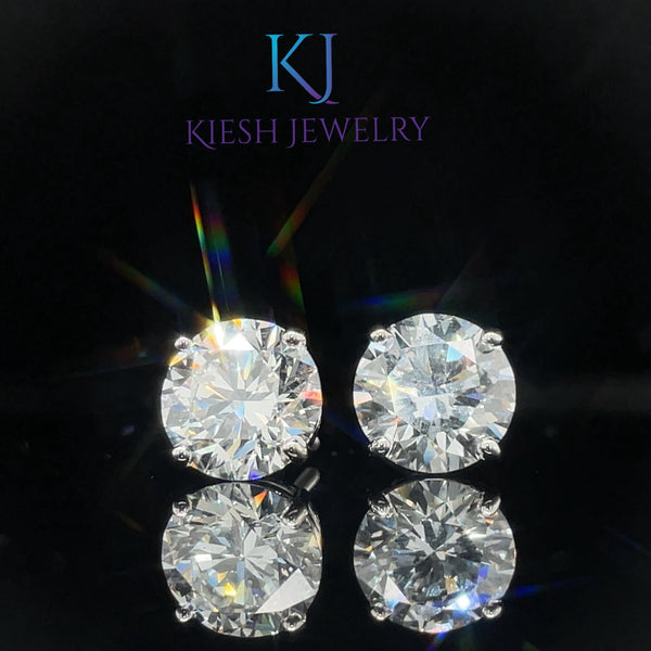 Lab Grown Round Diamond Stud Earrings