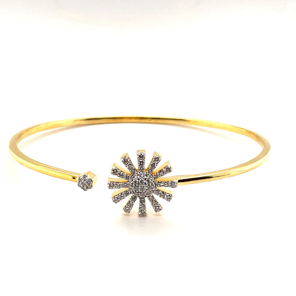 14K Gold Diamond Flower and Star Diamond Bracelet