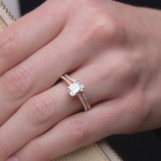 14K Gold Emerald Engagement Ring